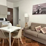 Apartamento Appartamenti-residence Al Massimo Palermo